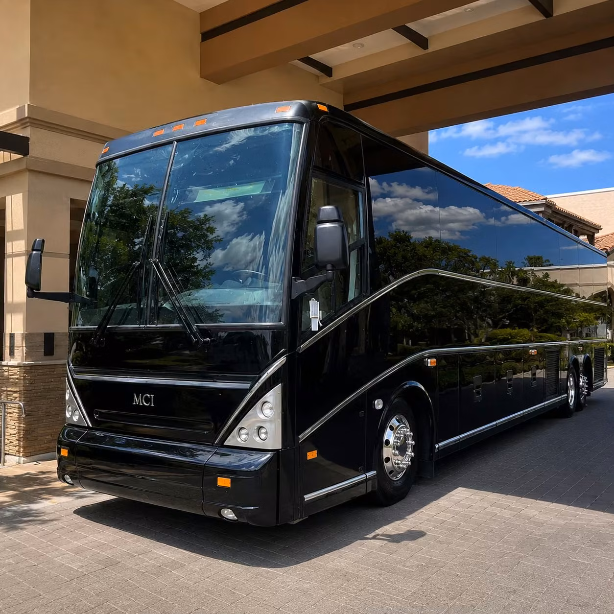 employee shuttle services and corporate commuter transportation in west palm beach