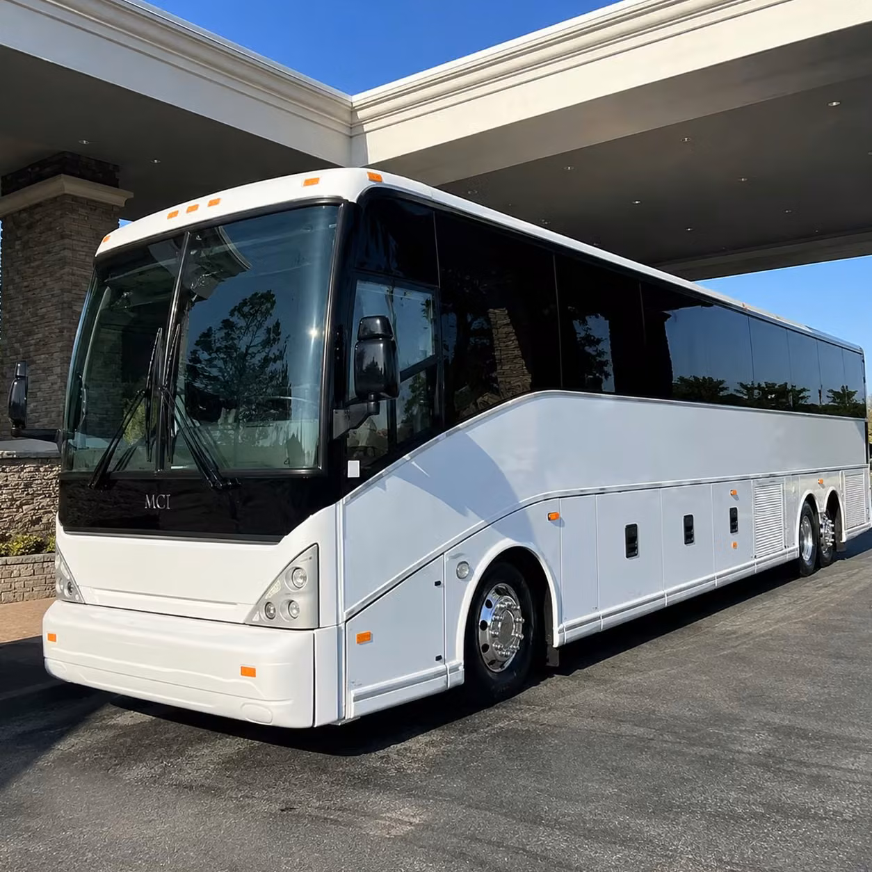 group airport shuttles from pbi to hotels venues and beyond